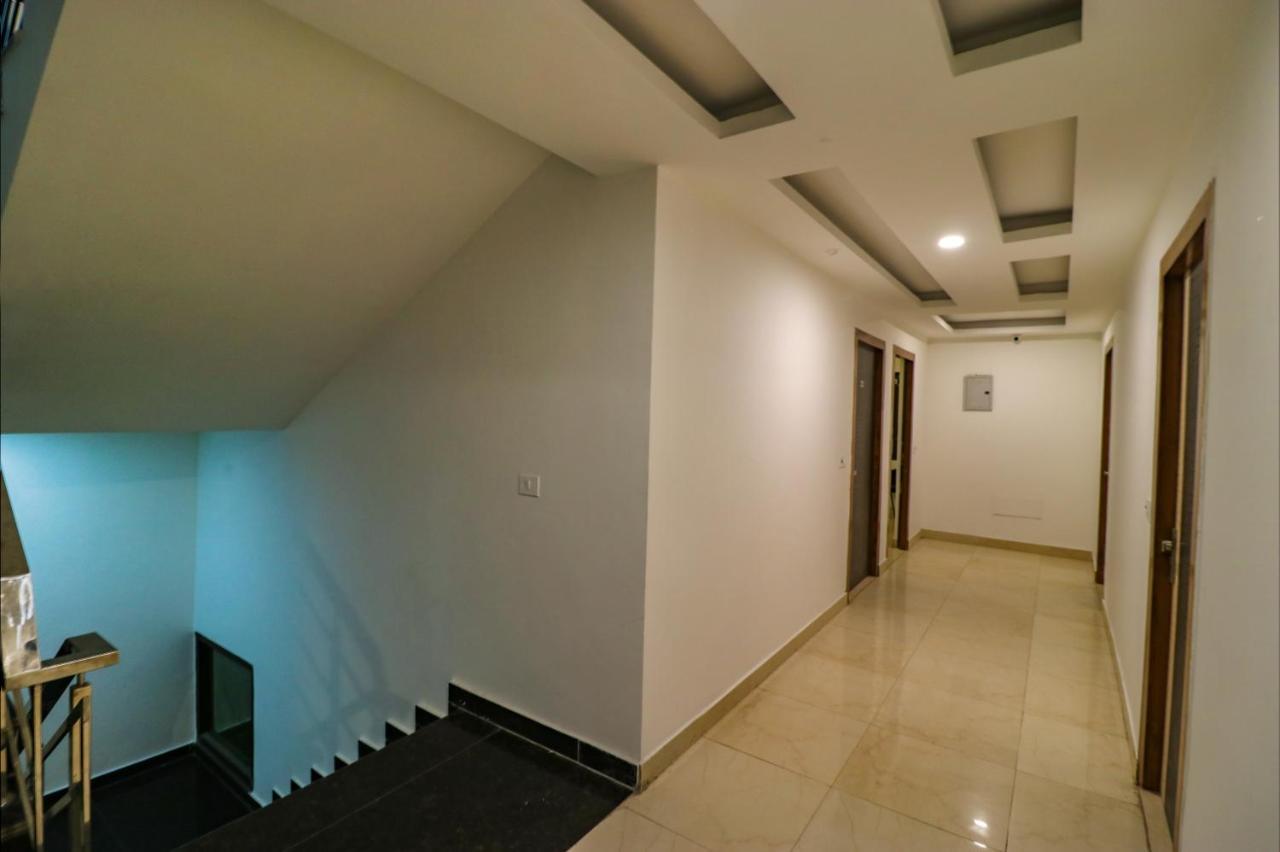 Fabexpress Dolphin International Near Delhi Airport Hotell New Delhi Eksteriør bilde