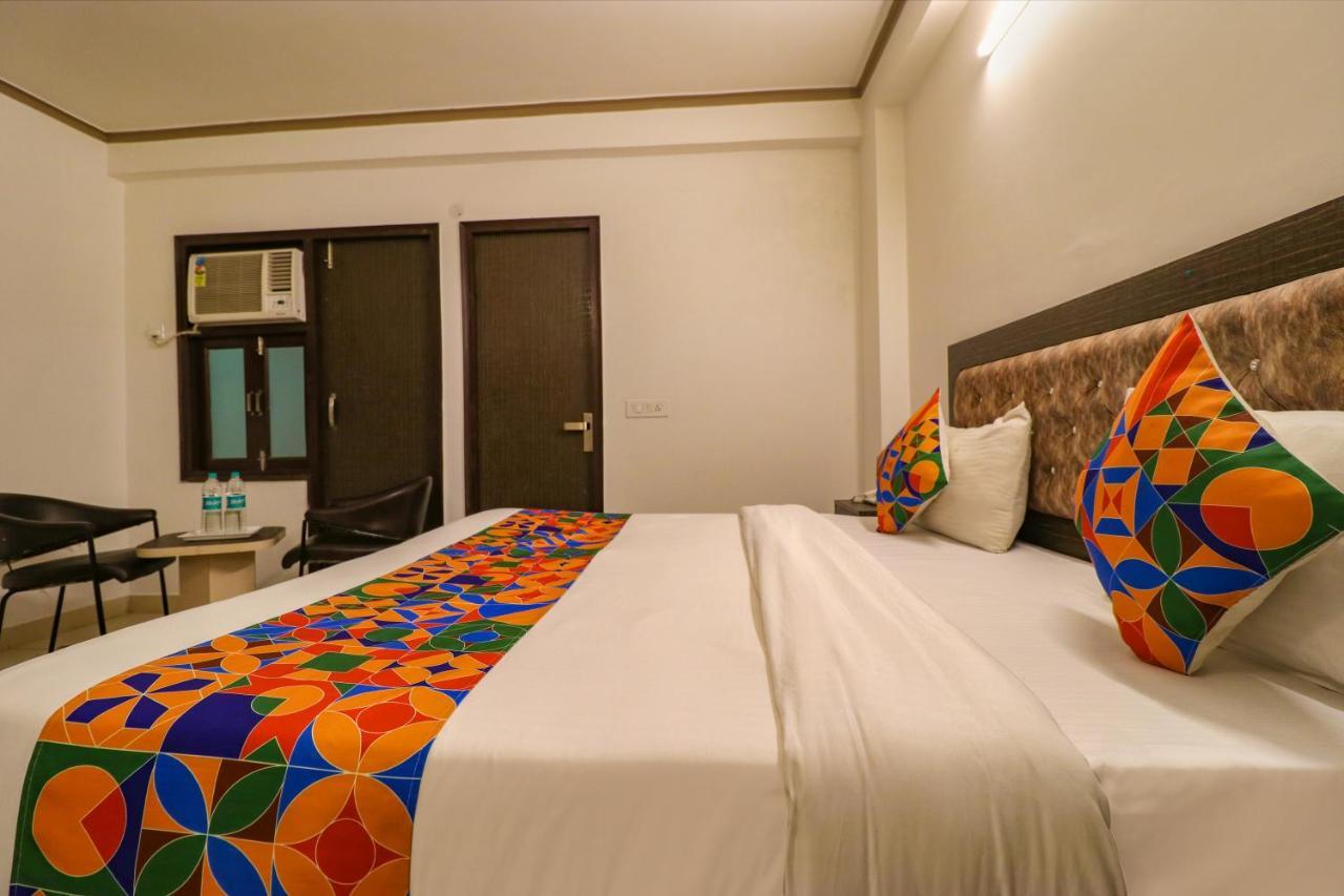 Fabexpress Dolphin International Near Delhi Airport Hotell New Delhi Eksteriør bilde