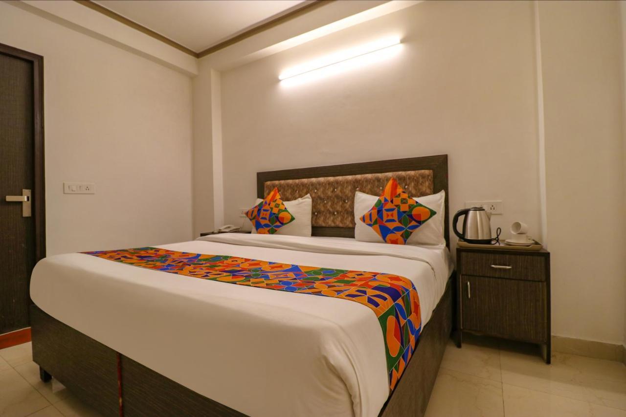 Fabexpress Dolphin International Near Delhi Airport Hotell New Delhi Eksteriør bilde